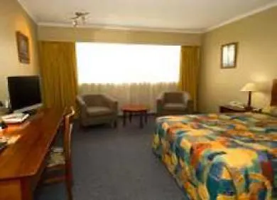 Rockhampton Plaza Hotel 3*,