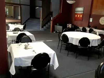 Rockhampton Plaza Hotel